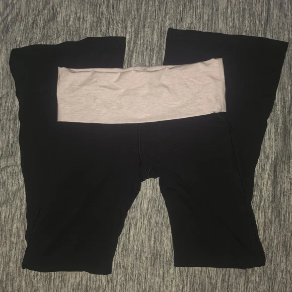 PINK Victoria's Secret Black Leggings with Light Pink Waistband - Picture 6 of 6